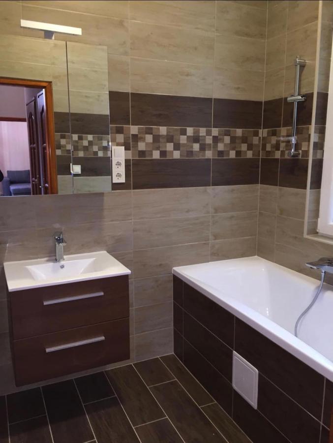 Apartment Near Opera In Downtown Budapest Kültér fotó